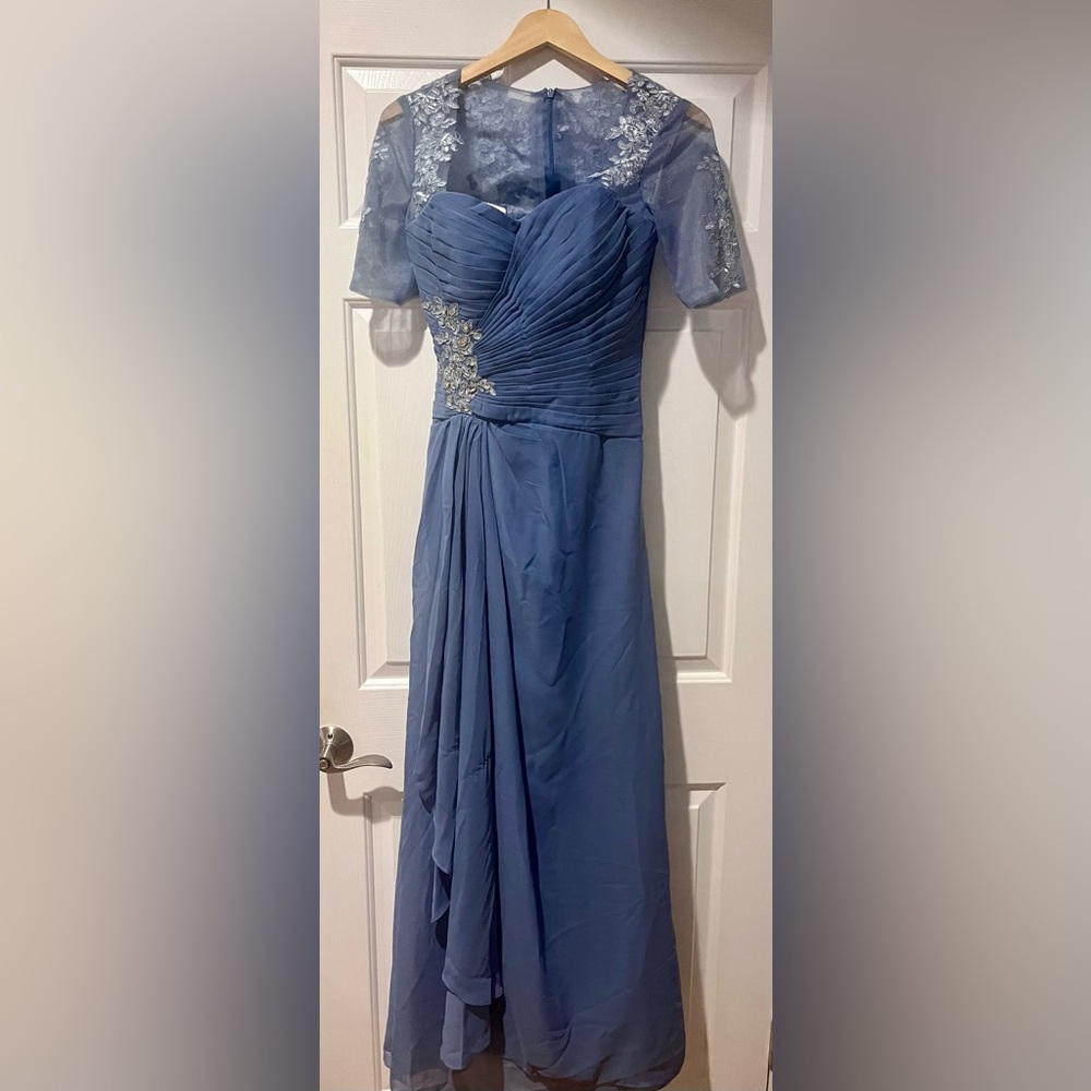 Elegant Blue Evening Dress Size 4